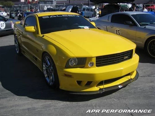 APR Performance Carbon Front Splitter With Rods/Saleen Bumper - Ford Mustang 2005-09 - Image 3